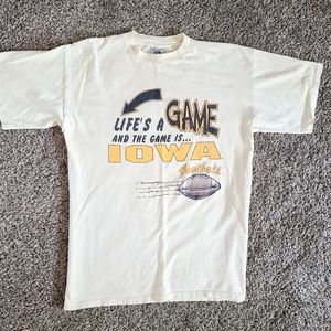 (SOLD) Vintage Iowa Hawkeye football tshirt